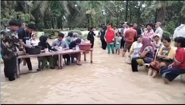 Pencoblosan Ulang di Asahan tetap Berjalan, Meski Masih Hujan dan Banjir