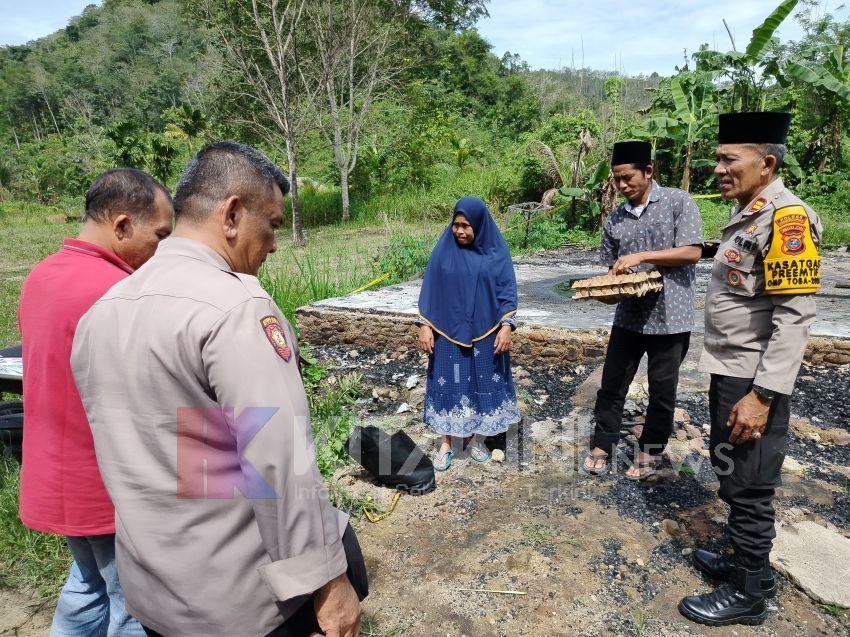 Polres Padangsidimpuan Salurkan Paket Sembako Kepada Korban Kebakaran