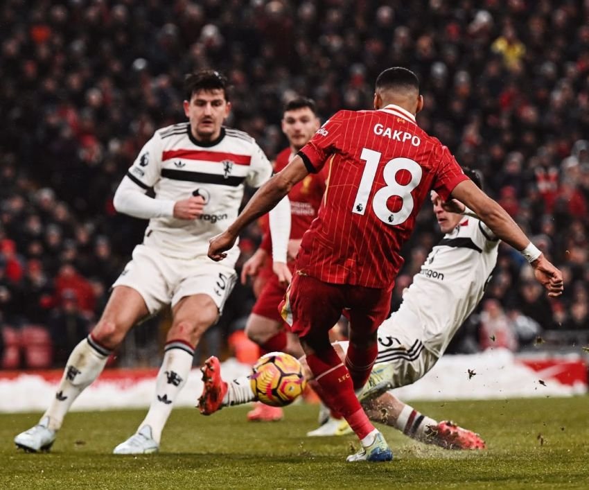 Manchester United Tunjukkan Semangat, Tahan Imbang Liverpool 2-2 di Anfield