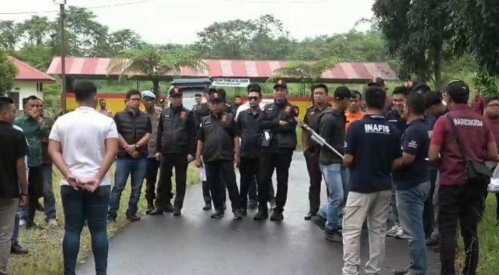 Mabes Polri Gelar Rekonstruksi Penembakan Kasat Reskrim Solok Selatan