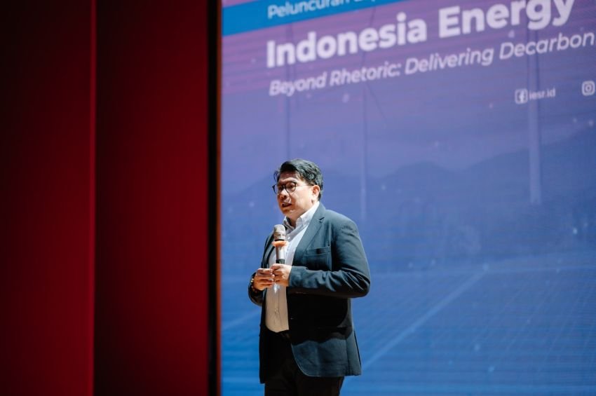 IESR Desak Pemerintah Tingkatkan Aksi Nyata Capai Target Nol Emisi