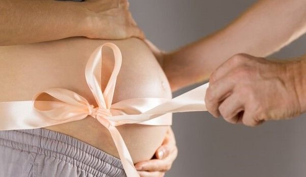 Pakai Korset Biar Tubuh Langsing Usai Melahirkan