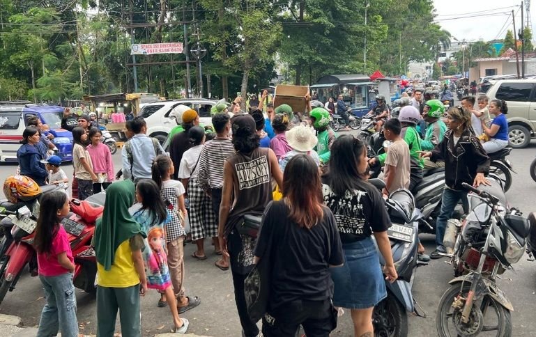 Komunitas Punk Pematangsiantar Gelar Aksi Berbagi Takjil Gratis di Ramadan 1446H
