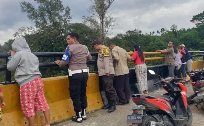 Kepala Desa di Deliserdang Hilang Misterius di Jembatan Titi Kabel, Pencarian Dilakukan oleh Tim Gabungan