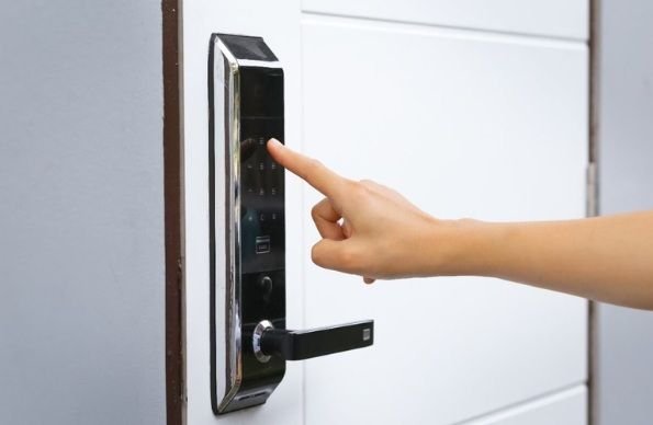 Dari Kayu Mesir Kuno ke Smart Lock Digital: Evolusi Kunci Rumah Sepanjang Zaman