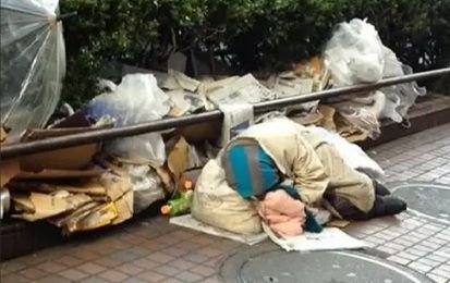 Viral, Warganet Kecam TIga Konten Kreator Malaysia Karena Tipu Tunawisma