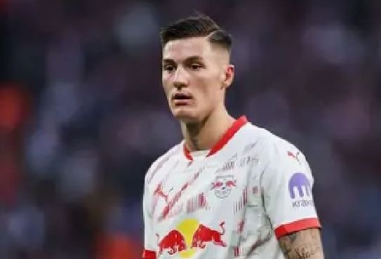 Transfer Panas: Newcastle Pecahkan Rekor, MU Tetap Favorit Šeško