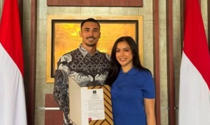 Vincent Verhaag Resmi Jadi WNI Demi Jessica dan Anak