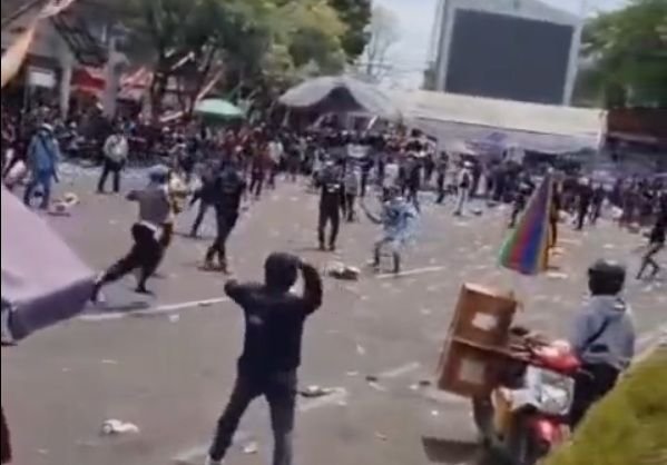 Rakyat Marah, Bupati Pati Didesak Lengser, Aksi Massa Berakhir Tragis